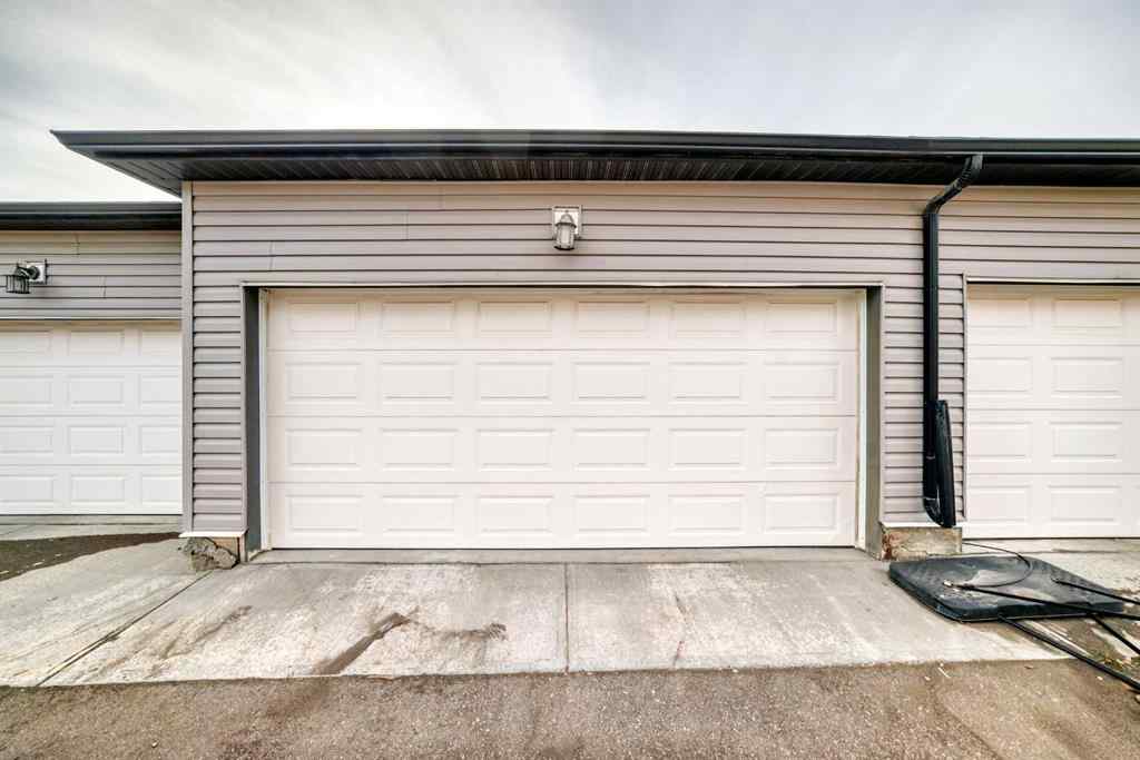 MLS&reg; # A2269957 - 1349 Legacy Circle SE in Legacy Calgary, Residential Open Houses