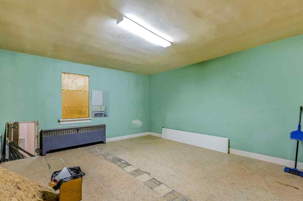 MLS&reg; # A2269962 - 224 50 Street  in Edson Edson, Commercial Open Houses