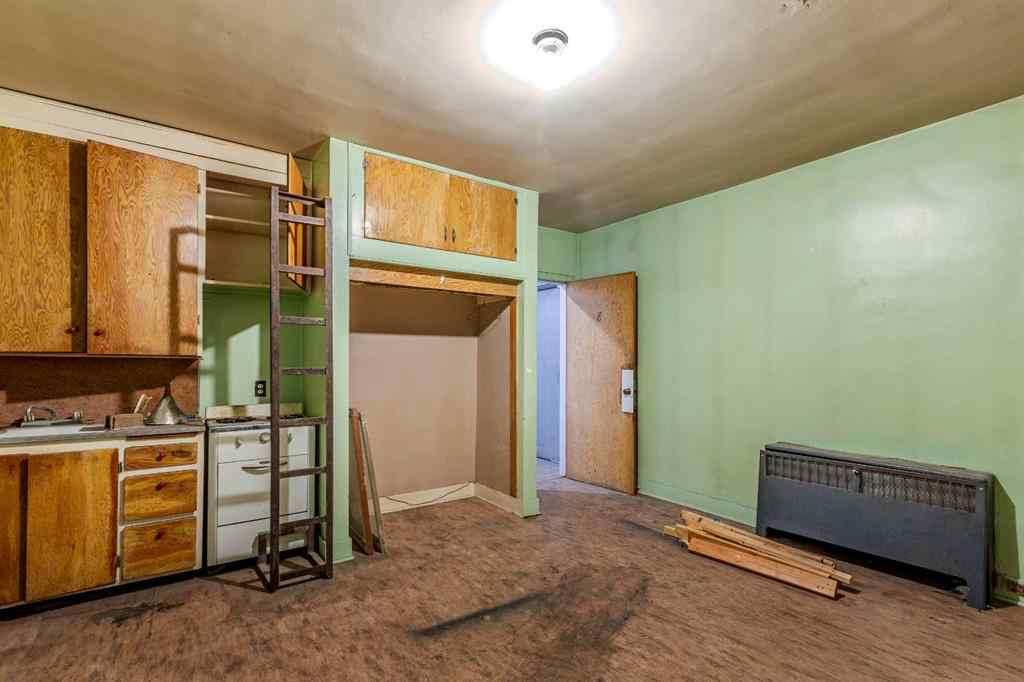 MLS&reg; # A2269962 - 224 50 Street  in Edson Edson, Commercial Open Houses