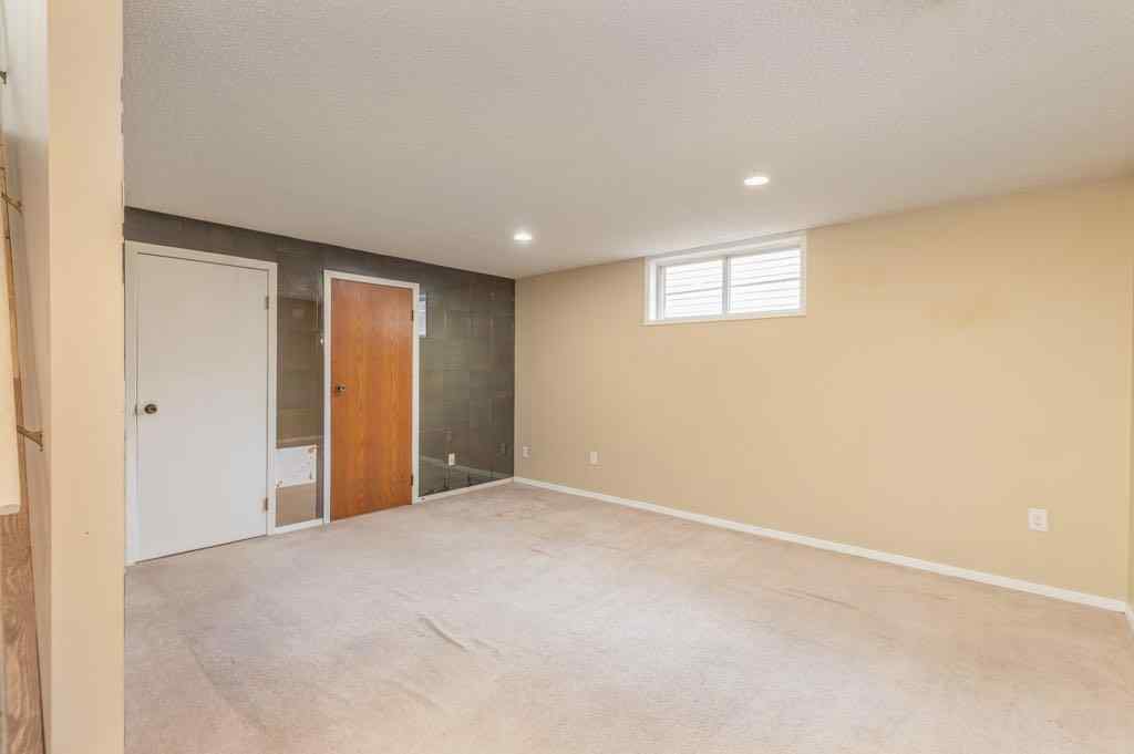 MLS&reg; # A2269966 - 512 Sunset Boulevard  in NONE Diamond Valley, Residential Open Houses