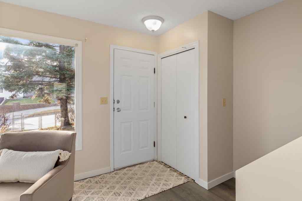 MLS&reg; # A2269966 - 512 Sunset Boulevard  in NONE Diamond Valley, Residential Open Houses