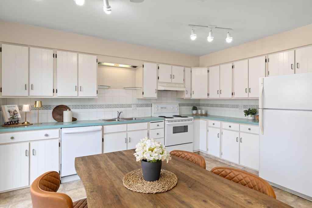 MLS&reg; # A2269966 - 512 Sunset Boulevard  in NONE Diamond Valley, Residential Open Houses