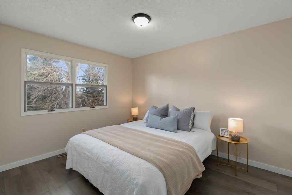 MLS&reg; # A2269966 - 512 Sunset Boulevard  in NONE Diamond Valley, Residential Open Houses