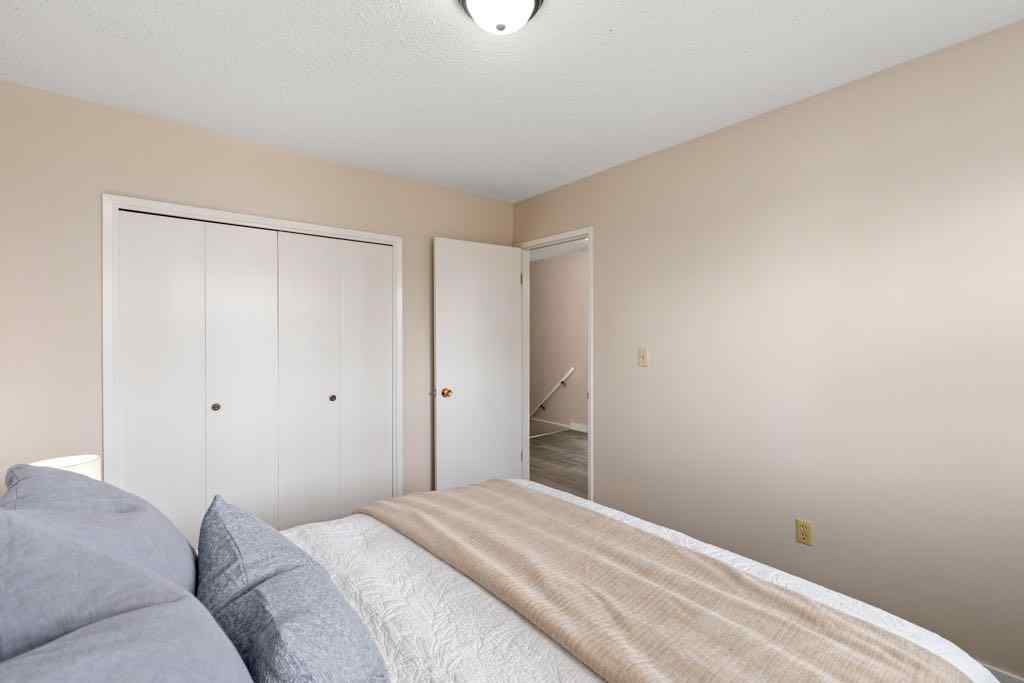 MLS&reg; # A2269966 - 512 Sunset Boulevard  in NONE Diamond Valley, Residential Open Houses