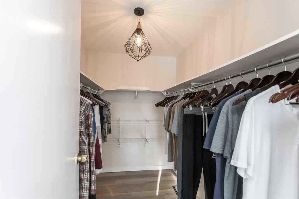 MLS&reg; # A2269968 - 10 Pickwick Lane  in English Estates Lacombe, Residential Open Houses