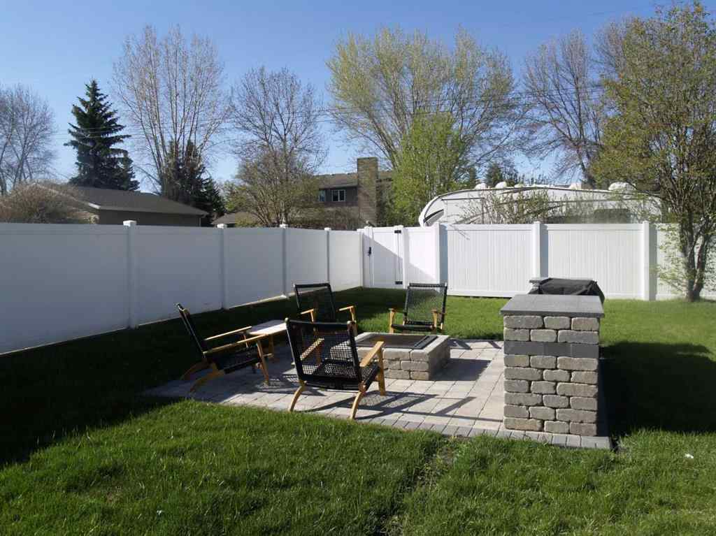 MLS&reg; # A2269968 - 10 Pickwick Lane  in English Estates Lacombe, Residential Open Houses