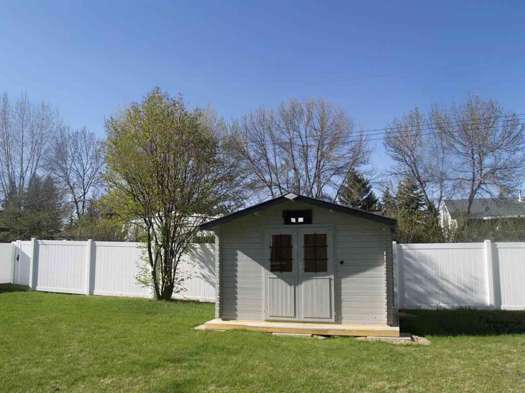 MLS&reg; # A2269968 - 10 Pickwick Lane  in English Estates Lacombe, Residential Open Houses