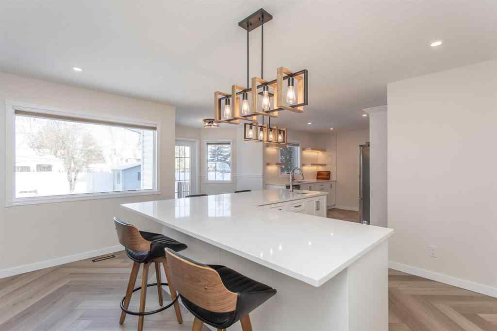 MLS&reg; # A2269968 - 10 Pickwick Lane  in English Estates Lacombe, Residential Open Houses