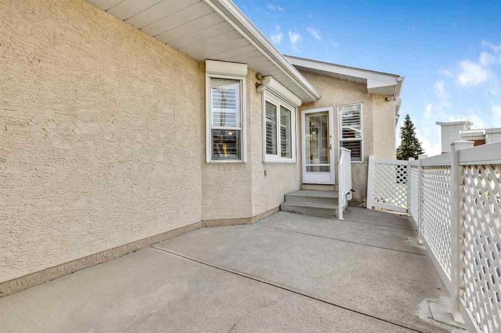 MLS&reg; # A2269970 - 154 Sierra Morena Green SW in Signal Hill Calgary, Residential Open Houses