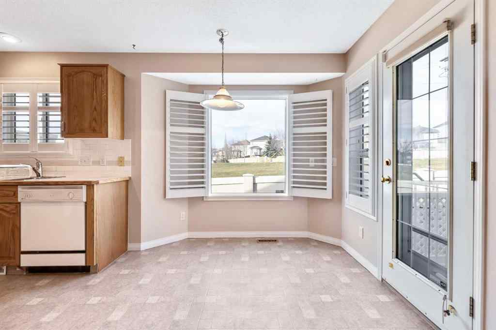 MLS® A2269970 - 154 Sierra Morena Green SW in Signal Hill Calgary, Residential