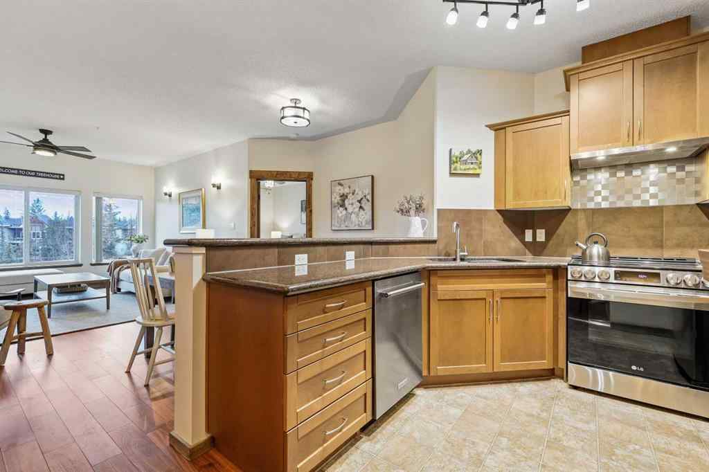 MLS® A2269971 - Unit #527 10 Discovery Ridge Close SW in Discovery Ridge Calgary, Residential