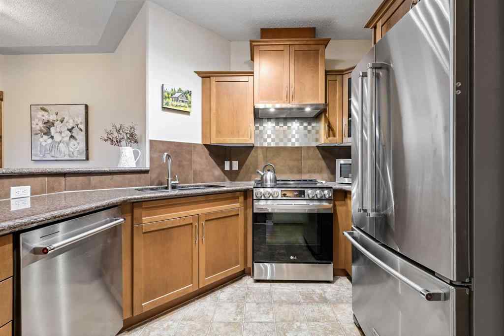 MLS® A2269971 - Unit #527 10 Discovery Ridge Close SW in Discovery Ridge Calgary, Residential