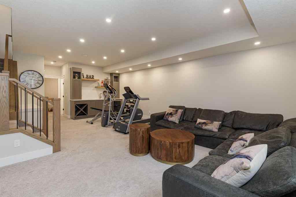 MLS® A2269973 - 2811 25A Street SW in Killarney/Glengarry Calgary, Residential