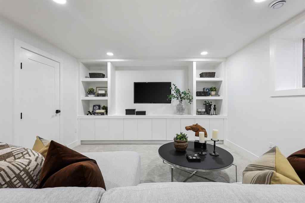 MLS® # A2269977 - 116 Silvercreek Drive NW in Silver Springs Calgary, Residential Open Houses