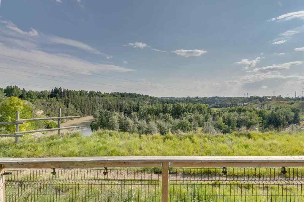 MLS® # A2269978 - Unit #8 4907 8 Street SW in Britannia Calgary, Residential Open Houses