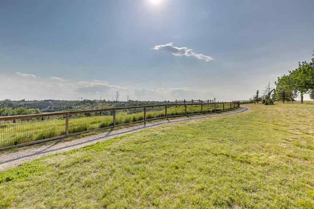 MLS® # A2269978 - Unit #8 4907 8 Street SW in Britannia Calgary, Residential Open Houses