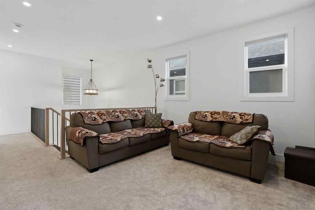 MLS® A2269980 - 49 Waterford Crescent  in Waterford Chestermere, Residential