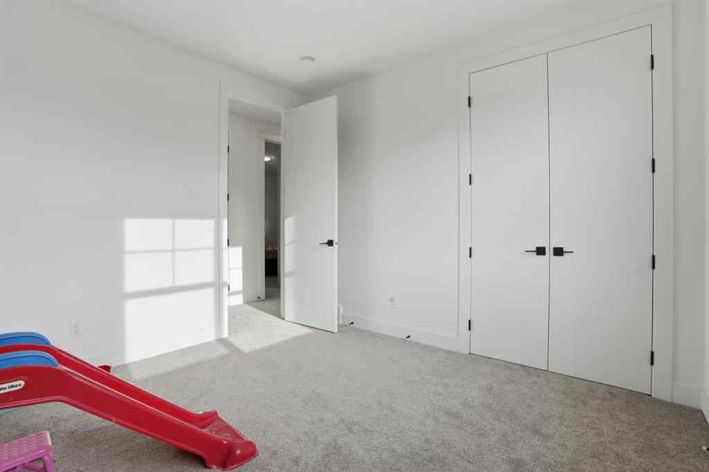 MLS® A2269980 - 49 Waterford Crescent  in Waterford Chestermere, Residential