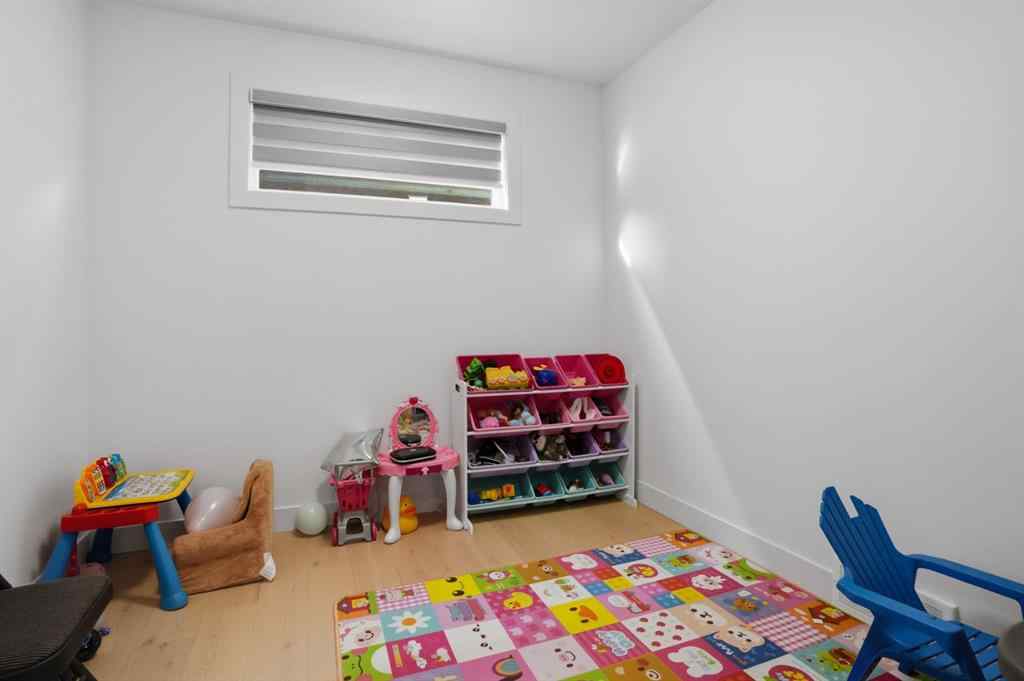 MLS® A2269980 - 49 Waterford Crescent  in Waterford Chestermere, Residential