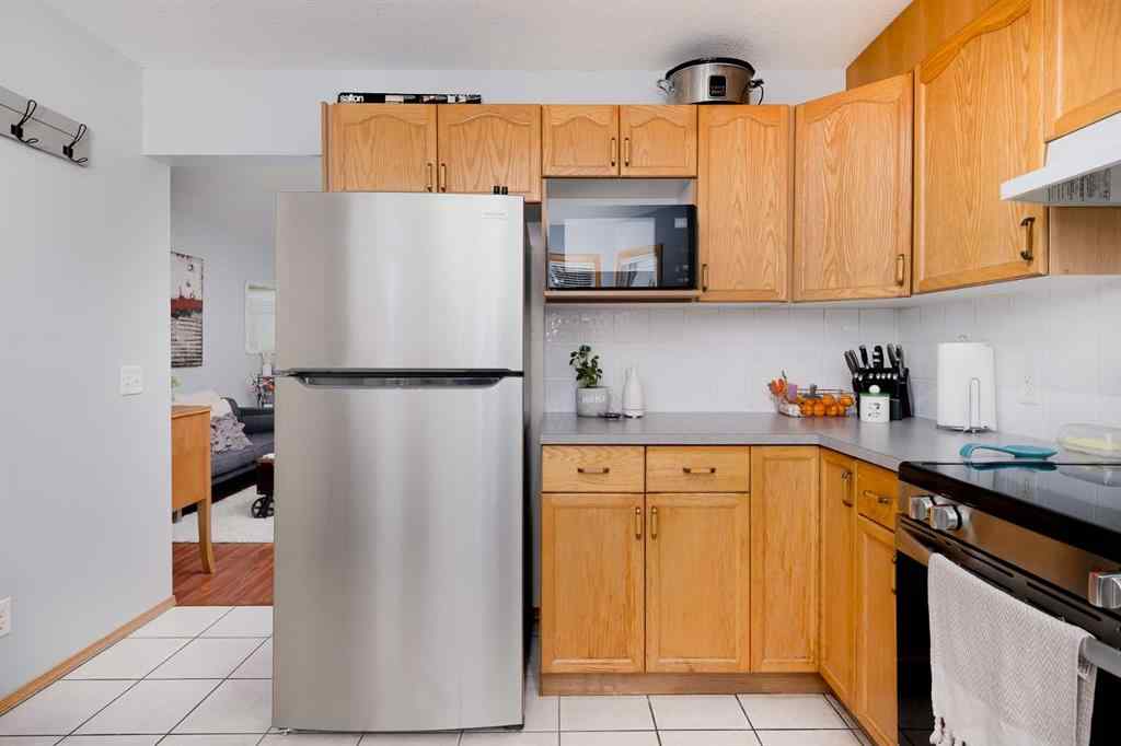 MLS&reg; # A2269981 - Unit #13 204 Strathaven Drive  in Strathaven Strathmore, Residential Open Houses