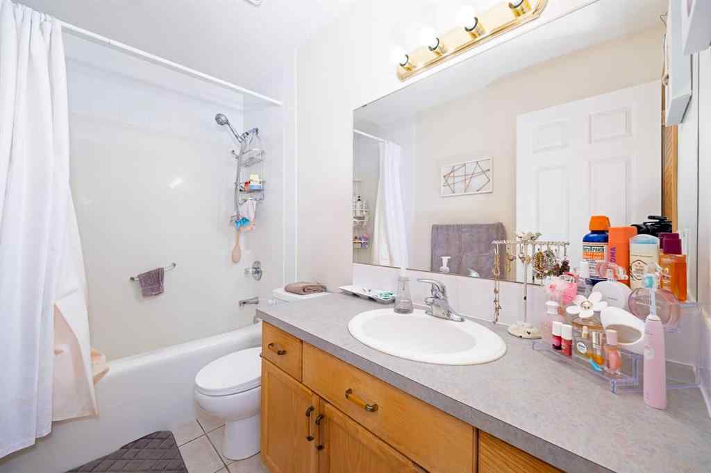 MLS&reg; # A2269981 - Unit #13 204 Strathaven Drive  in Strathaven Strathmore, Residential Open Houses