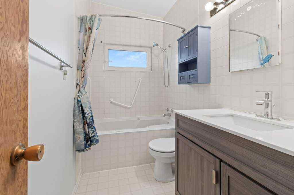 MLS&reg; # A2269985 - 4402 35 Avenue  in Eastview Red Deer, Residential Open Houses