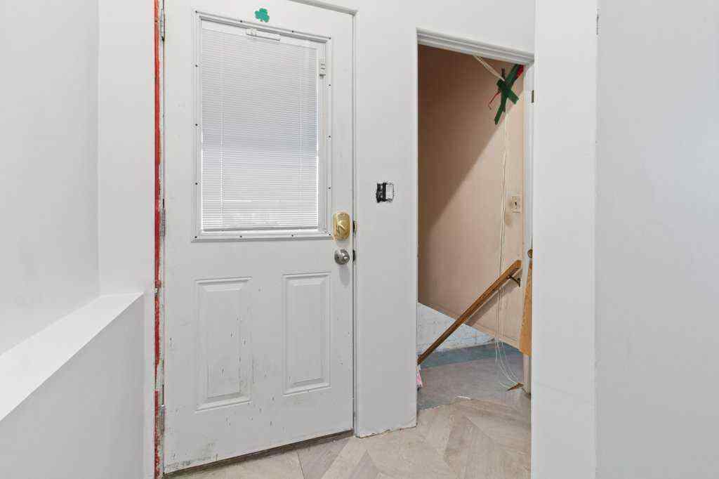 MLS&reg; # A2269985 - 4402 35 Avenue  in Eastview Red Deer, Residential Open Houses