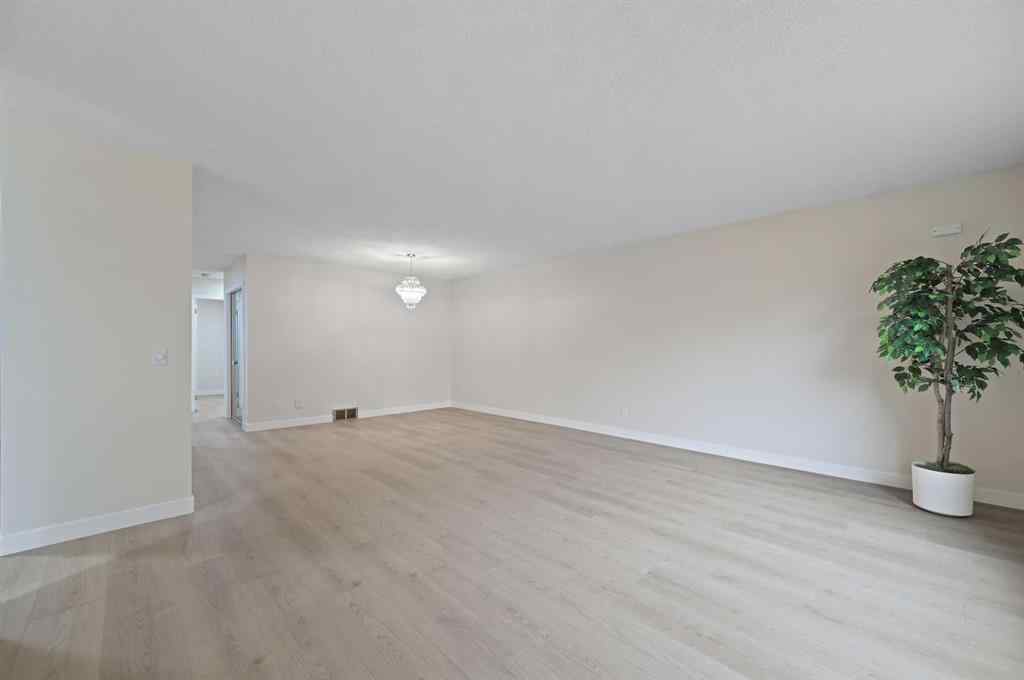 MLS® A2269992 - 22 Sandarac Circle NW in Sandstone Valley Calgary, Residential