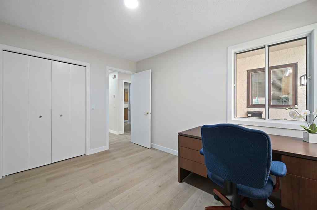 MLS® A2269992 - 22 Sandarac Circle NW in Sandstone Valley Calgary, Residential