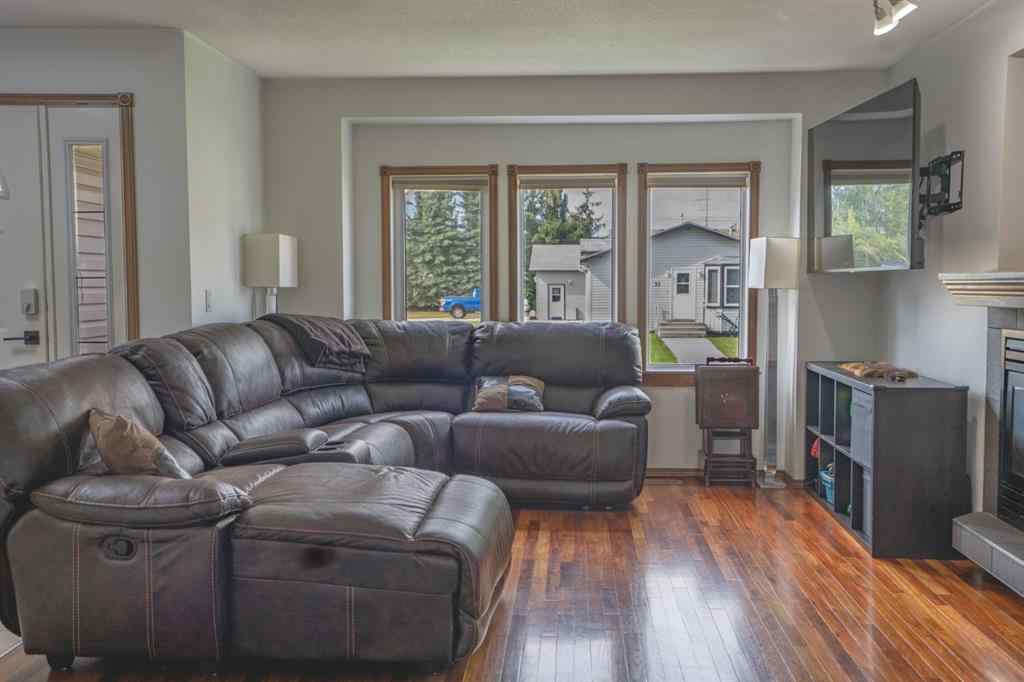 MLS&reg; # A2269994 - 5322 55 Avenue  in NONE Bashaw, Residential Open Houses