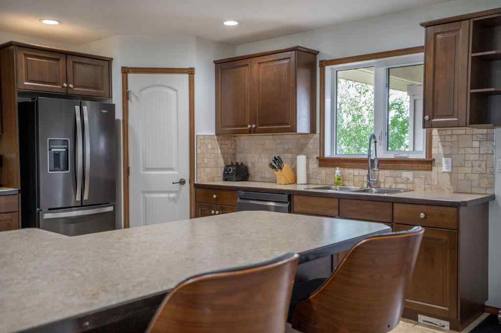 MLS&reg; # A2269994 - 5322 55 Avenue  in NONE Bashaw, Residential Open Houses