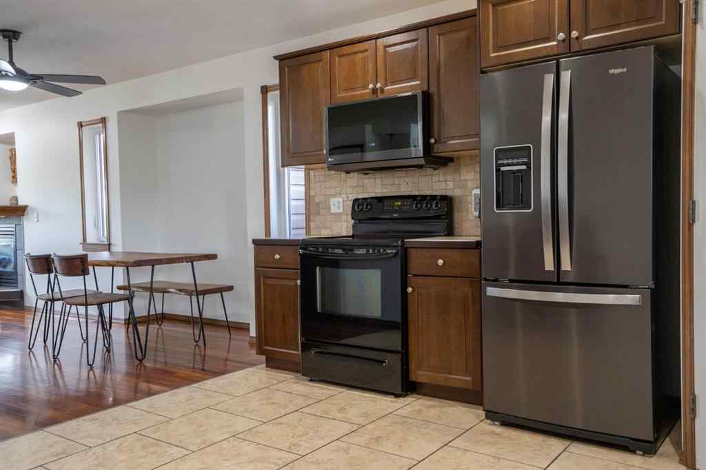 MLS&reg; # A2269994 - 5322 55 Avenue  in NONE Bashaw, Residential Open Houses