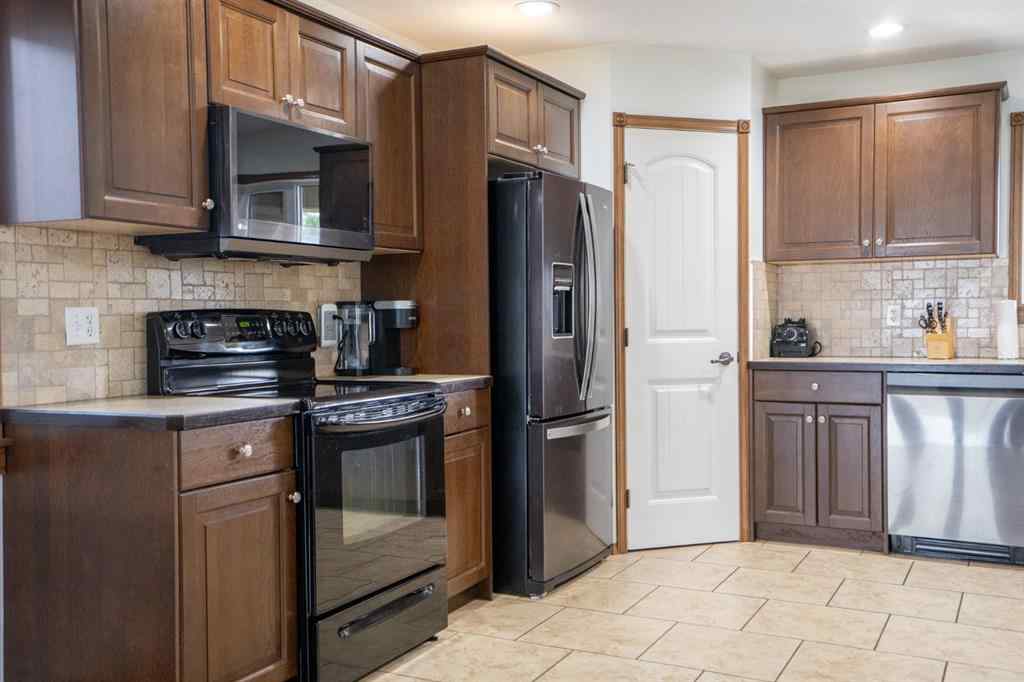 MLS&reg; # A2269994 - 5322 55 Avenue  in NONE Bashaw, Residential Open Houses