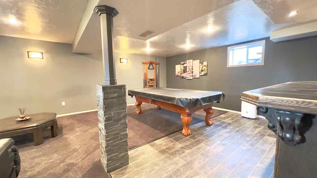 MLS&reg; # A2269995 - 512 1st Avenue W in NONE Hanna, Residential Open Houses