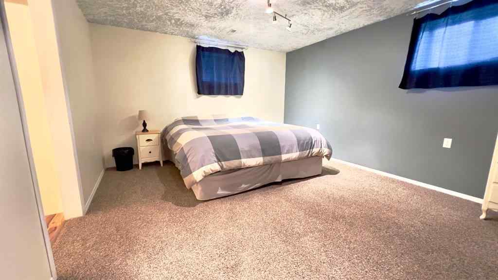 MLS&reg; # A2269995 - 512 1st Avenue W in NONE Hanna, Residential Open Houses