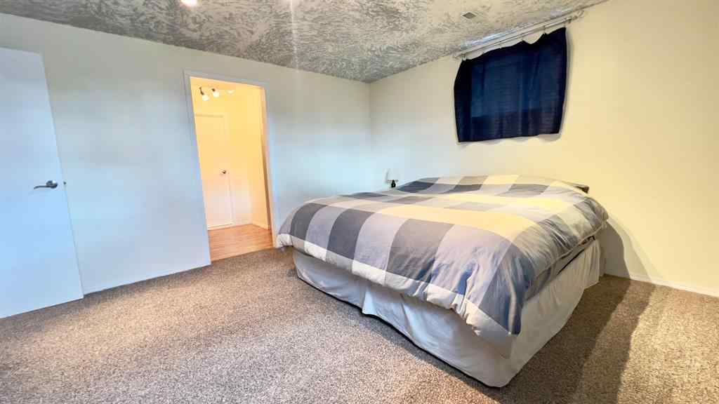 MLS&reg; # A2269995 - 512 1st Avenue W in NONE Hanna, Residential Open Houses