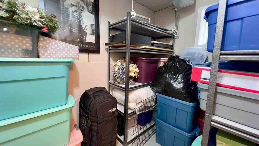 MLS&reg; # A2269995 - 512 1st Avenue W in NONE Hanna, Residential Open Houses