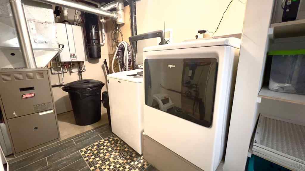 MLS&reg; # A2269995 - 512 1st Avenue W in NONE Hanna, Residential Open Houses