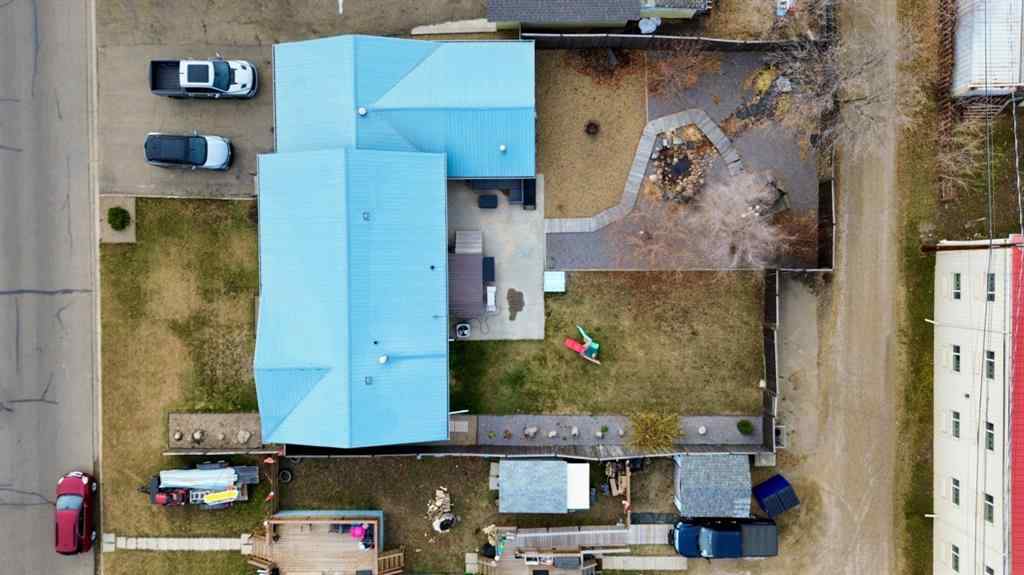 MLS&reg; # A2269995 - 512 1st Avenue W in NONE Hanna, Residential Open Houses