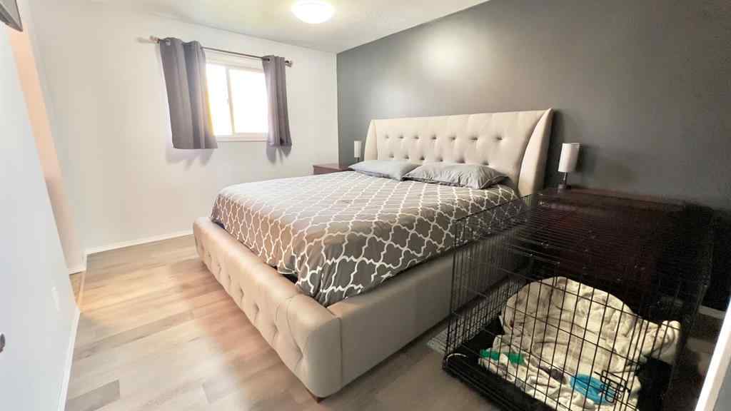 MLS&reg; # A2269995 - 512 1st Avenue W in NONE Hanna, Residential Open Houses