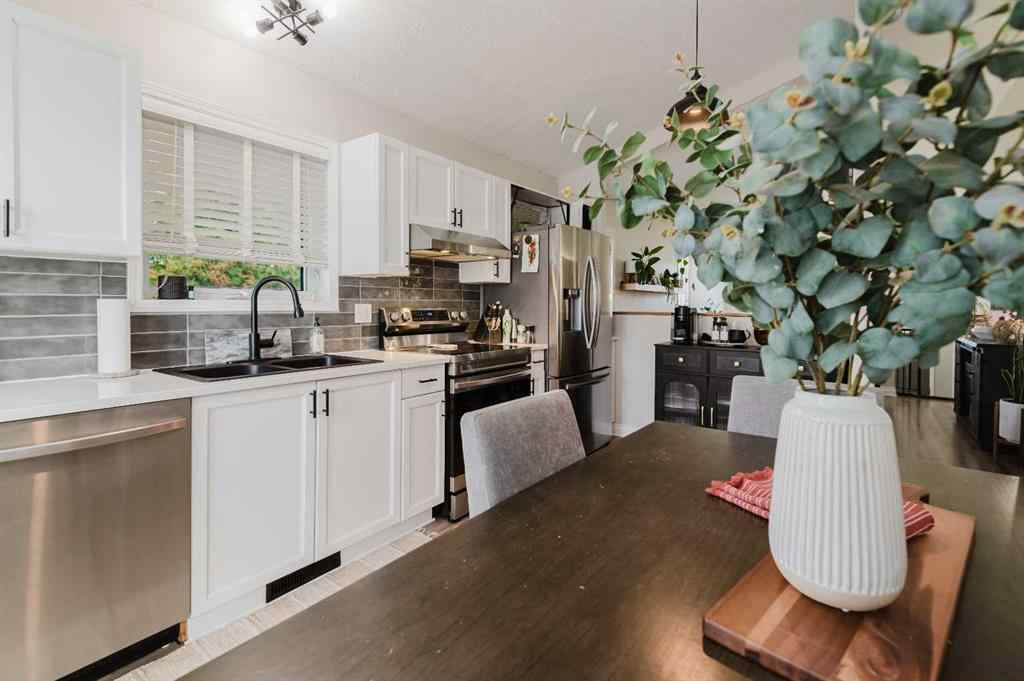 MLS&reg; # A2269999 - 6510 90 Street   in Countryside South Grande Prairie, Residential Open Houses