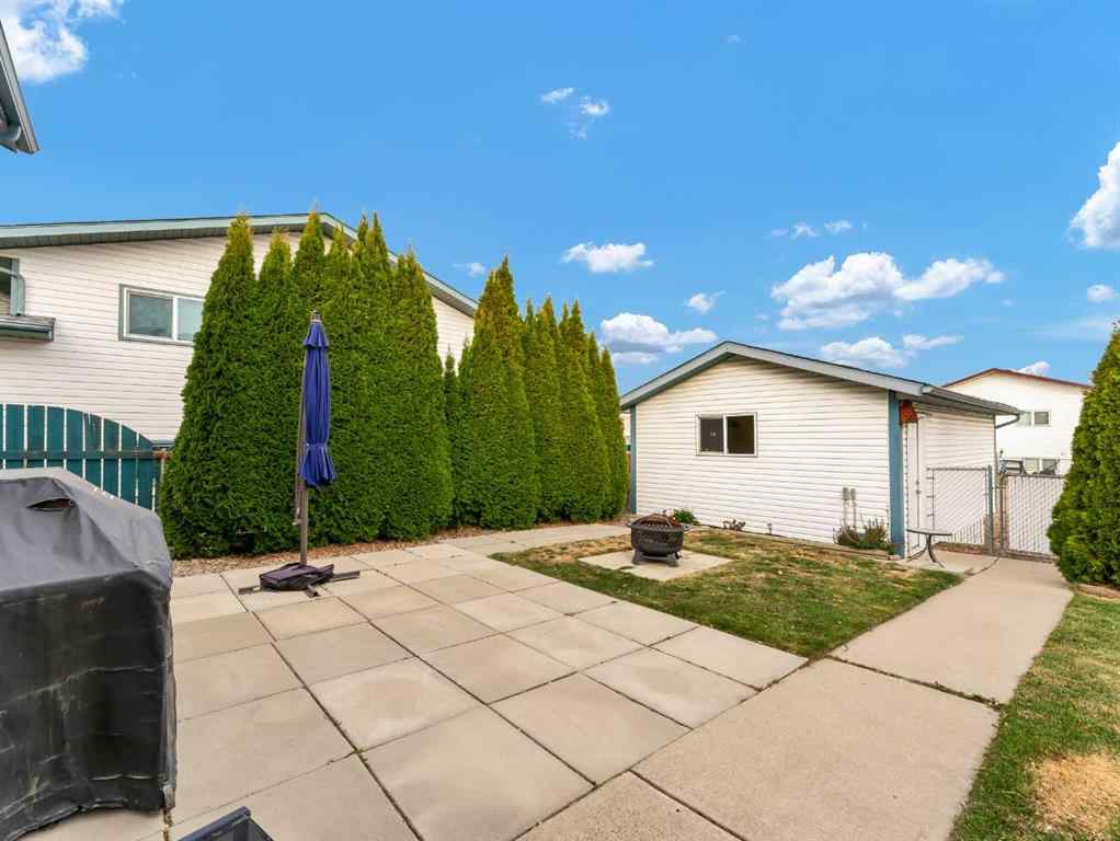 MLS&reg; # A2270000 - 135 Sage Close SE in SE Southridge Medicine Hat, Residential Open Houses