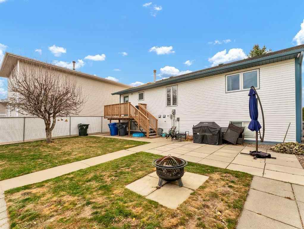 MLS&reg; # A2270000 - 135 Sage Close SE in SE Southridge Medicine Hat, Residential Open Houses