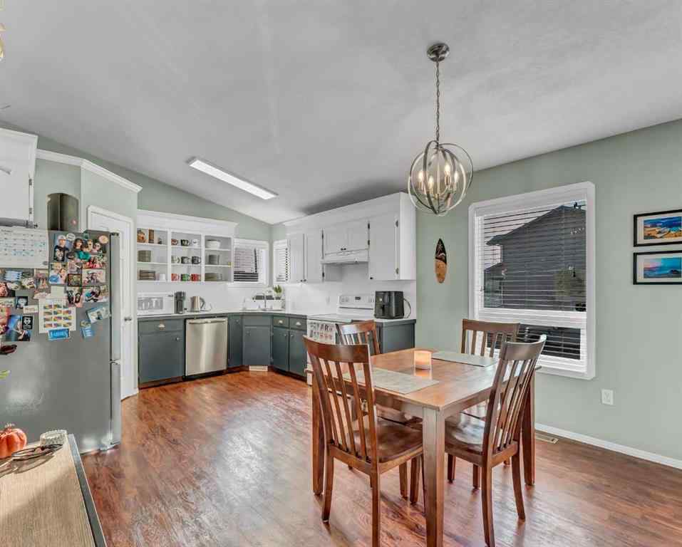 MLS&reg; # A2270000 - 135 Sage Close SE in SE Southridge Medicine Hat, Residential Open Houses