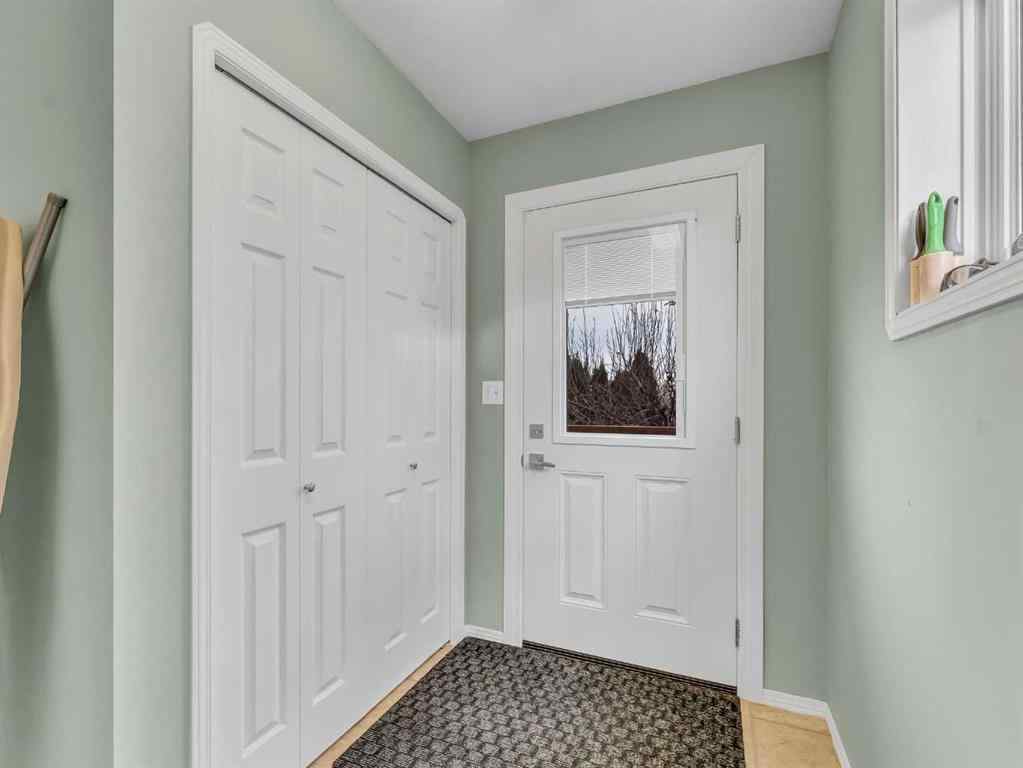 MLS&reg; # A2270000 - 135 Sage Close SE in SE Southridge Medicine Hat, Residential Open Houses