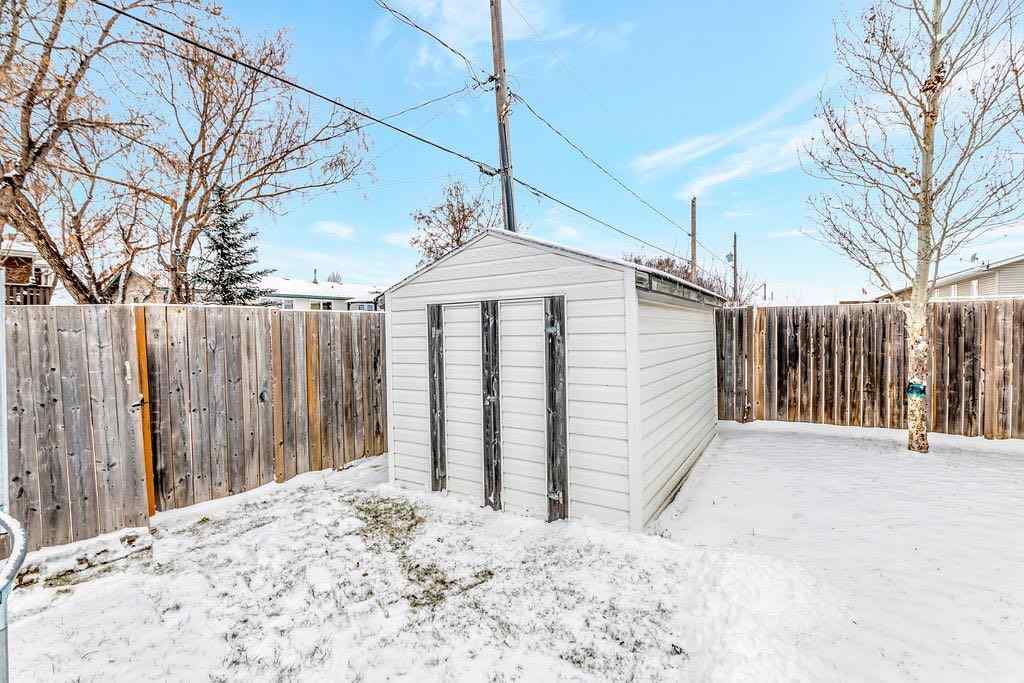 MLS&reg; # A2270002 - 109 5th Avenue  in NONE Lashburn, Residential Open Houses