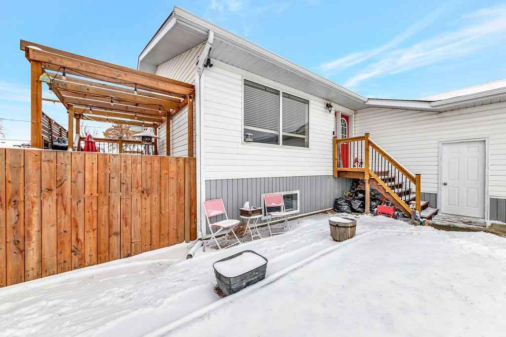 MLS&reg; # A2270002 - 109 5th Avenue  in NONE Lashburn, Residential Open Houses