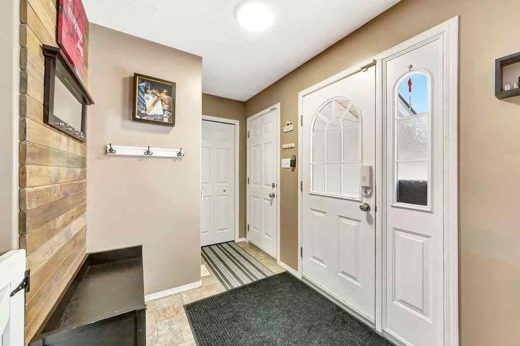 MLS&reg; # A2270002 - 109 5th Avenue  in NONE Lashburn, Residential Open Houses