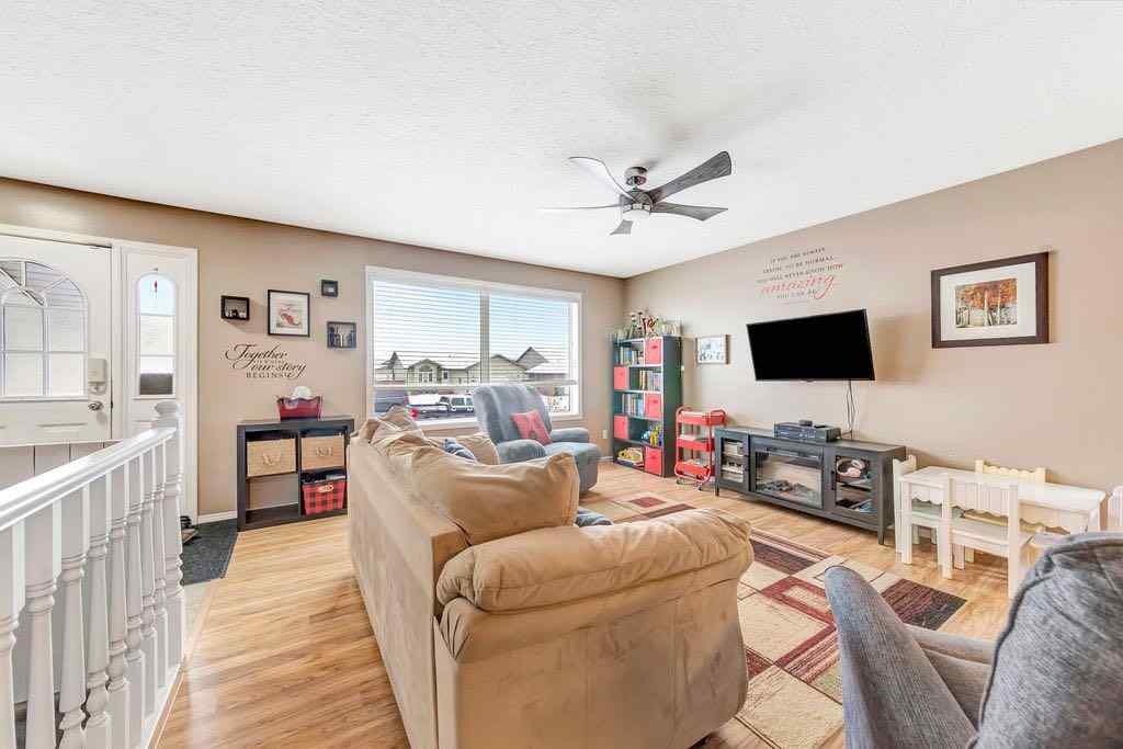 MLS&reg; # A2270002 - 109 5th Avenue  in NONE Lashburn, Residential Open Houses