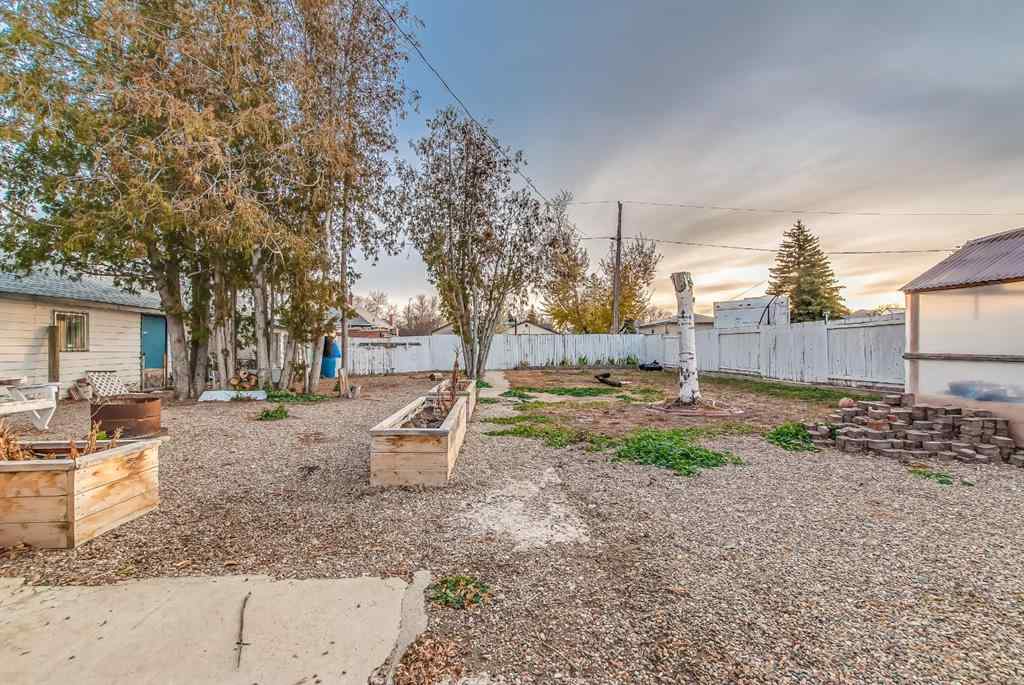 MLS&reg; # A2270004 - 219 4 Street SE in NONE Redcliff, Residential Open Houses